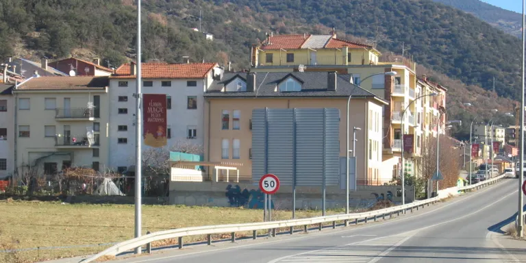 El ple de la Seu aprova estudiar la creació d'un passeig d'ombra entre el Barri de Sant Antoni i els Bombers