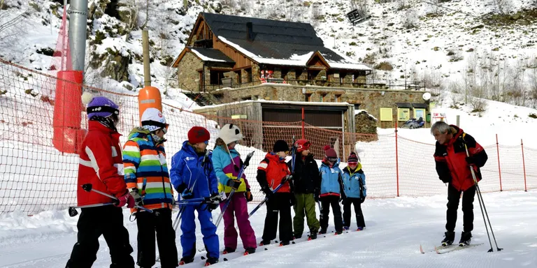 Escolars de Sort podran fer classes d'esquí en horari lectiu i fer reforç a les tardes