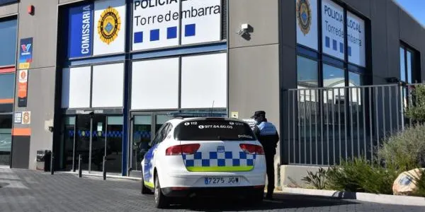 La Policia Local de Torredembarra deté a dos joves la matinada de dissabte per entrar en un habitatge aliè