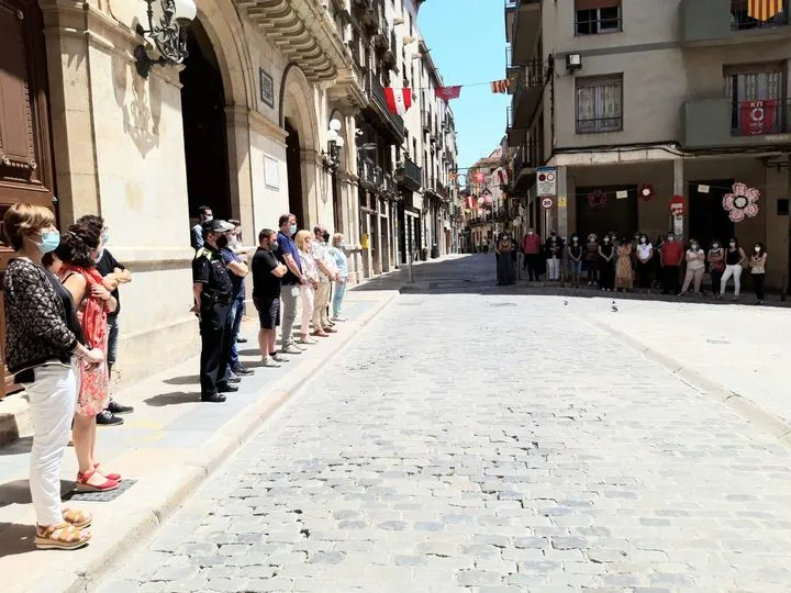 Valls condemna els actes de violència masclista del darrer mes
