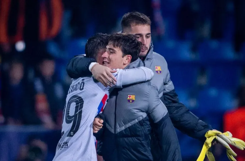 Nit d'estrena pel nou futur del Barça