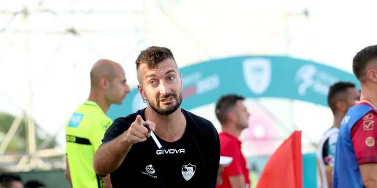 Llorenç Gómez repeteix com a entrenador de la Roma BS