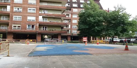 JUEGOS INFANTILES DE LA CIUDAD RENUEVAN SUS INSTALACIONES