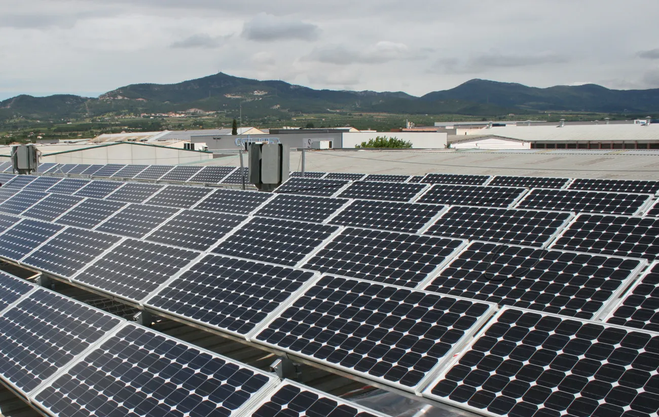 Llum verda per construir una planta fotovoltaica amb més de 8.500 panells al Pla de Santa Maria