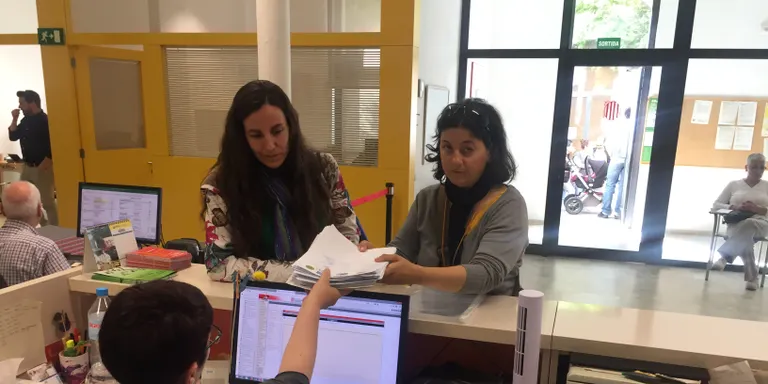 Concentració contra el tancament de cap línia de P3 i contra l’augment de ràtios