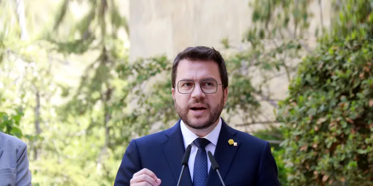 Aragonès, "convençut" que els partits tancaran un acord pel català "el més aviat possible"