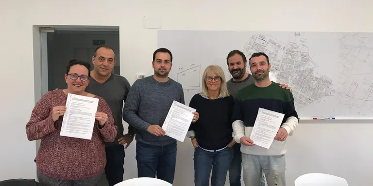 L'Ajuntament i els seus treballadors signen un conveni històric