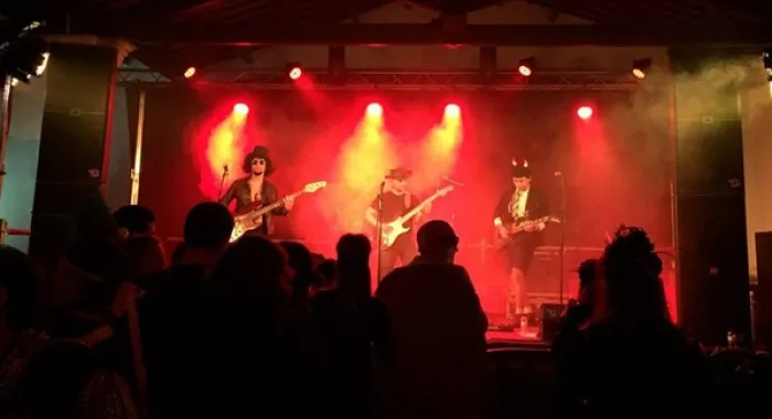 Band Spencer va ser una de les bandes que va ser present al Ball de Carnaval ( Font: Mostra Música
