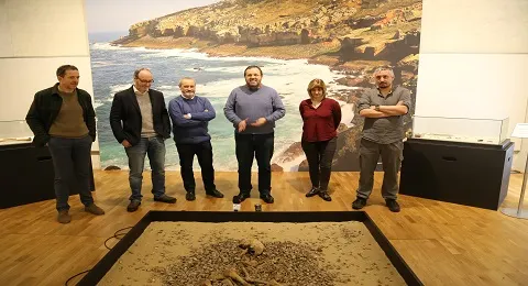 INAUGURACIÓN DE LA EXPOSICIÓN “EL ENTERRAMIENTO MÁS ANTIGUO DEL PAÍS VASCO’ EN ARMA PLAZA