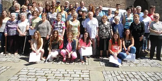 Tercera edició del projecte intergeneracional 'Ens escrivim'
