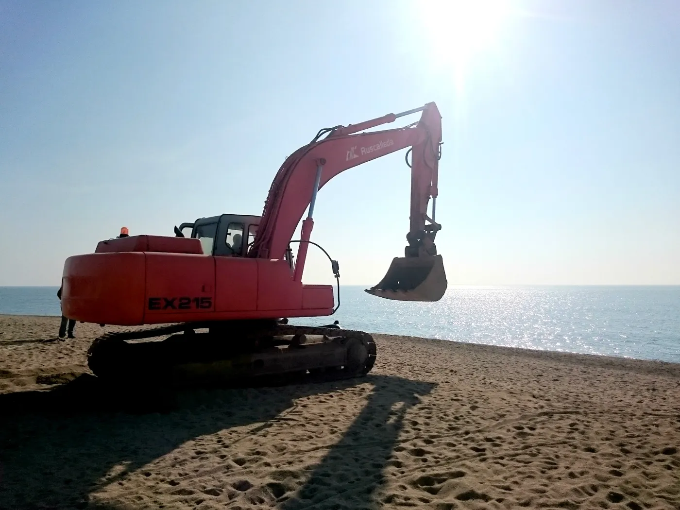 L'alcalde de Pineda demana tenir fetes el gruix de les obres del Passeig de Mar abans de Setmana Santa