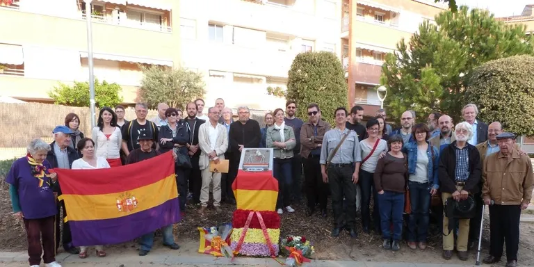 Iniciativa ha organitzat una exposició i una pujada a la fossa de Rubí-Sant Quirze pel Dia de la República