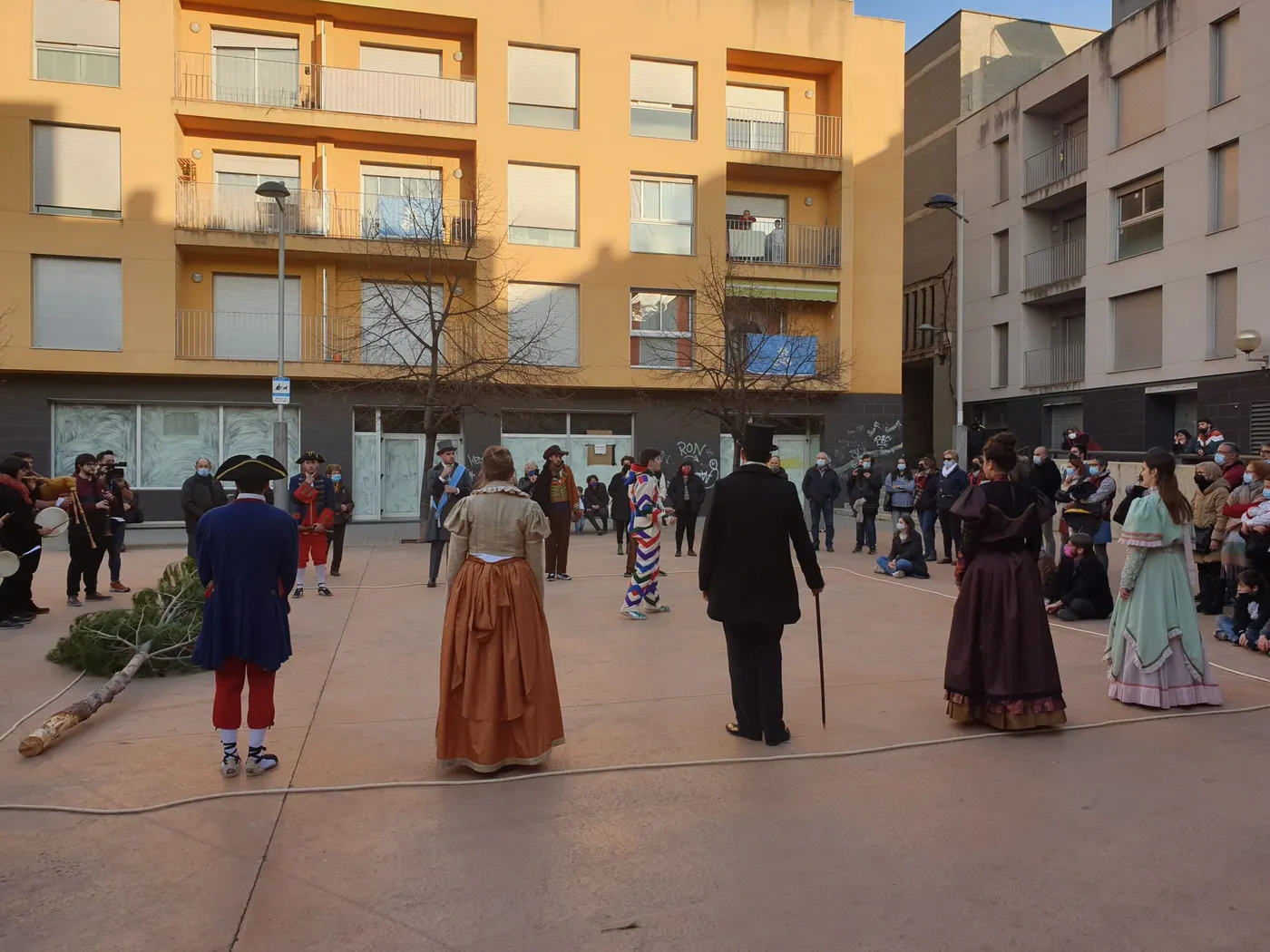 Les Decennals porten l’estrena del Ball de la Rosaura