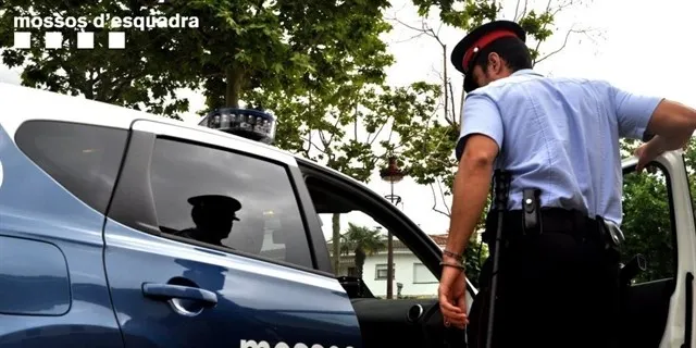 Detenen un home per violar la seva filla al Morell