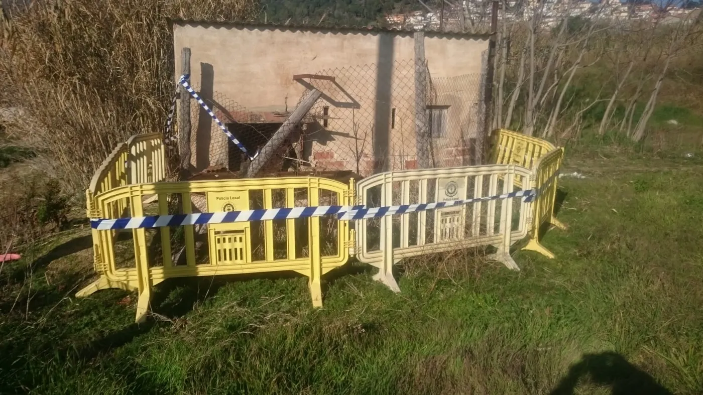 La Policia Local de Pineda inspecciona l'entorn per detectar possibles pous sense protecció