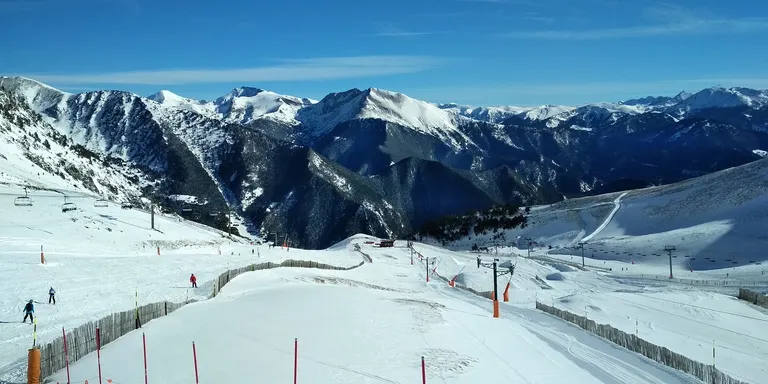 El Morell torna a repetir la visita i esquiada a Andorra