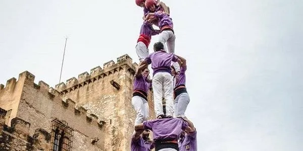 Els Castellers d’Altafulla demanen a la ciutadania fotografies dels darrers 45 anys de la colla