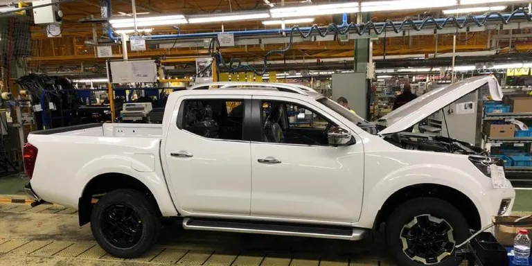 Nissan acaba la producció de vehicles a Barcelona amb el muntatge de l'última 'pick up' Navara a la Zona Franca