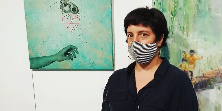 Gina Sándua: “La meva obra és figurativa, imaginativa i impactant perquè utilitzo molts materials”