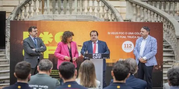 El Govern català presenta la campanya 'Foc off' per lluitar contra el risc d'incendi