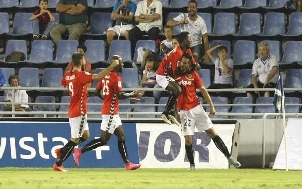 El Nàstic s’imposa per 1 a 2 al camp del Tenerife i consolida la posició de promoció d’ascens