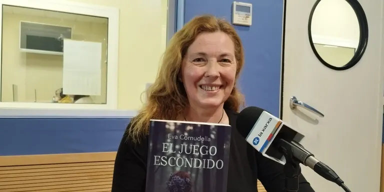 Eva Cornudella presenta "El juego escondido"