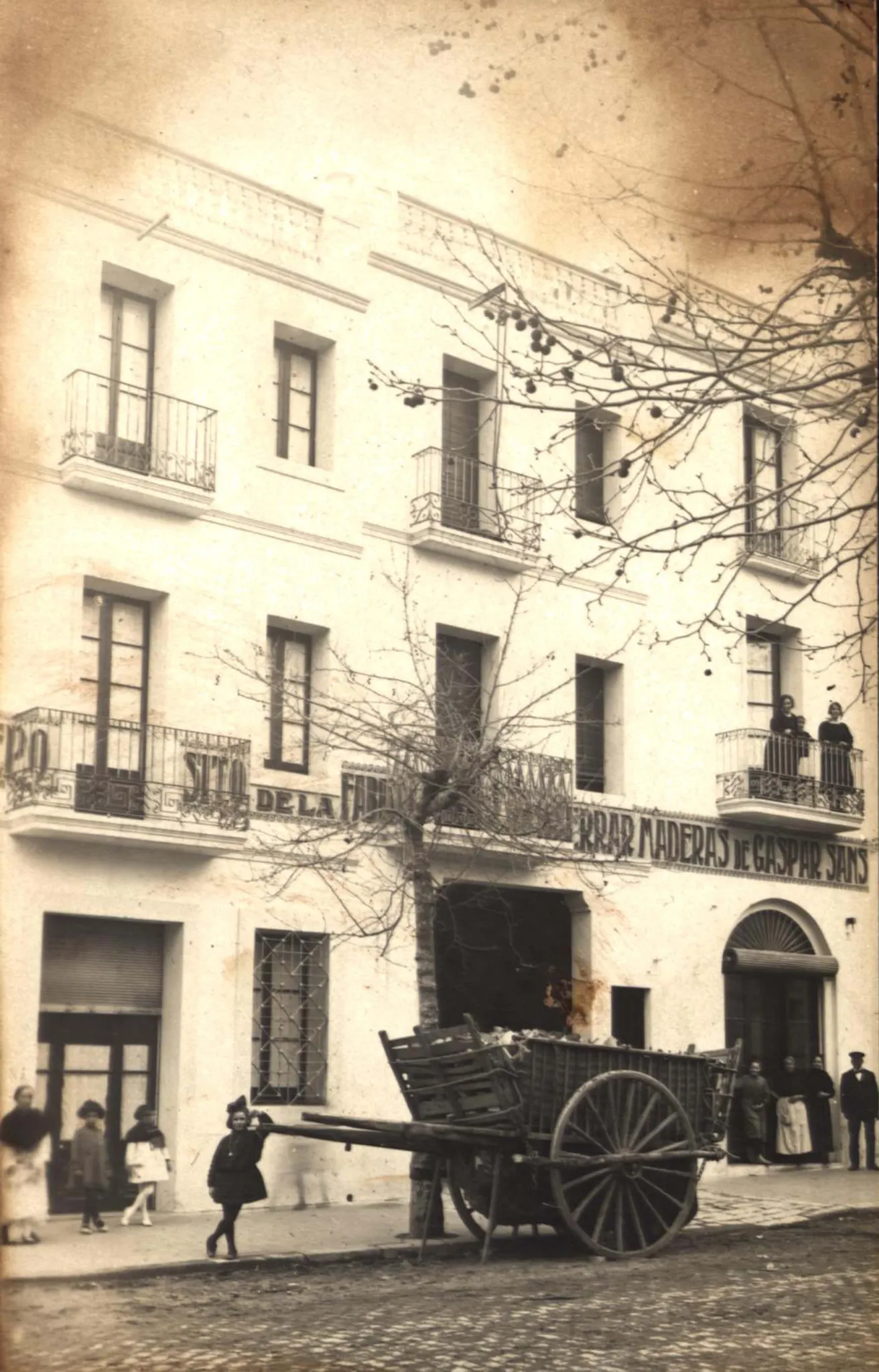Una fotografia de l’any 1920, obra d’Anita Gispert escollida com a document del mes a l’arxiu