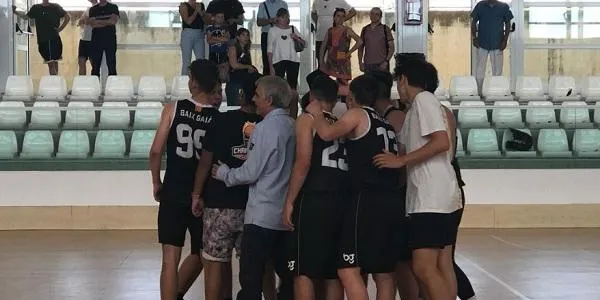 El Junior masculí del CB Altafulla – BBG remunta i guanya al Cantaires Tortosa (64-62)