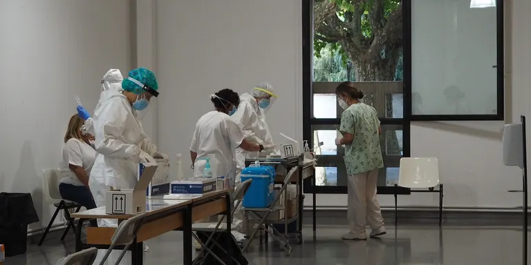 Salut fa una crida a "fer pinya" amb el personal sanitari per frenar l'expansió del coronavirus