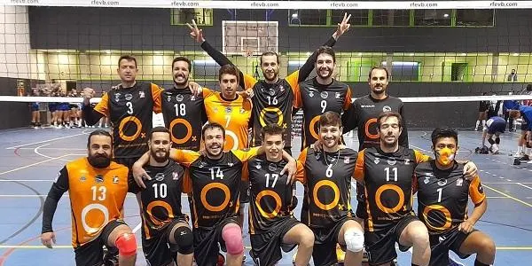 El CEVOL Torredembarra compleix contra el Mundet, però cau davant el València