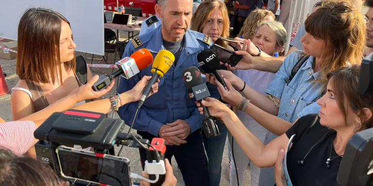 INCENDIS SOLSONÈS 17J, 10h: Cara i creu al Solsonès: alleujament després d'estabilitzat l'incendi de Castellar de la Ribera i patiment pel perímetre inestable del foc de Lladurs, que continua actiu