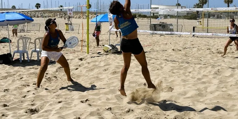Torredembarra, escenari del torneig Lliga Mapfre de Tennis Platja.