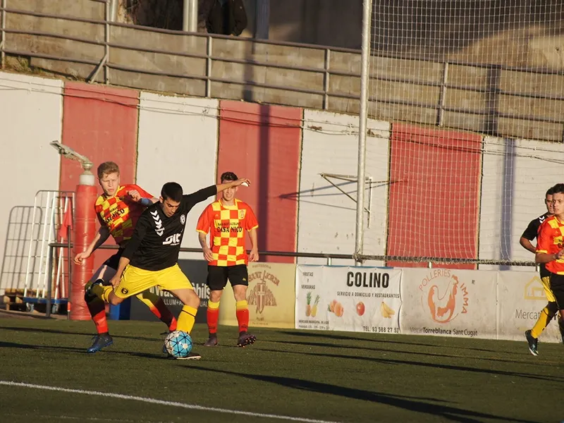 Carlos Esteban feia el primer dels seus tres gols en aquest xut 