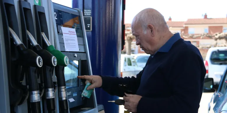 L'IPC a l'Estat es dispara un punt i mig al juny i se situa en el 10,2%, la taxa més alta dels darrers 37 anys