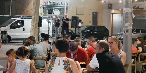 L’Apatapa serveix al voltant de 8.000 tapes