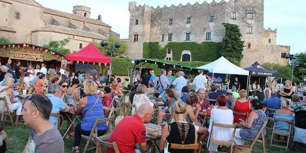 La 21a Fira d’Artesans d’Altafulla assoleix record de visitants en les jornades de dijous i dissabte i consolida el seu format de qualitat
