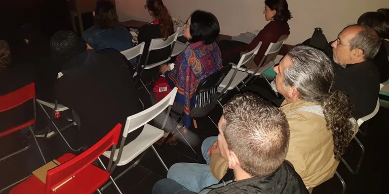 Rubí acull l’acció poètica mundial “Por un mundo sin muros”