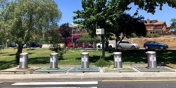 La pedagogia i la conscienciació ciutadana protagonitzen la primera setmana en funcionament de la campanya de vigilància als contenidors