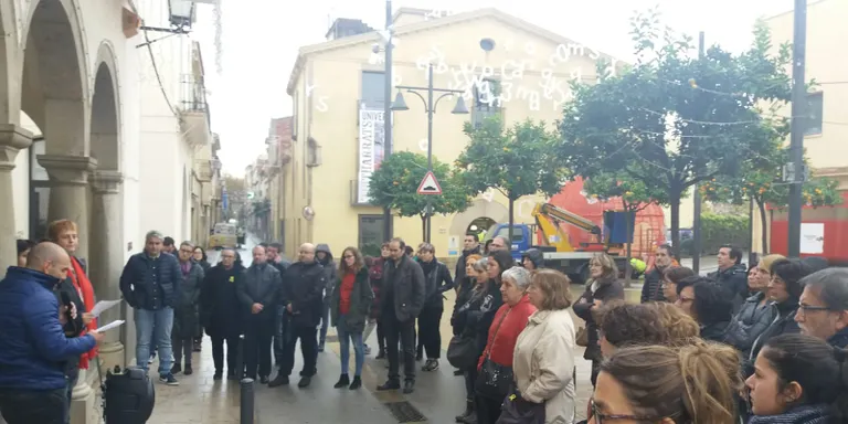Concentració i manifest a Pineda del personal de Benestar Social
