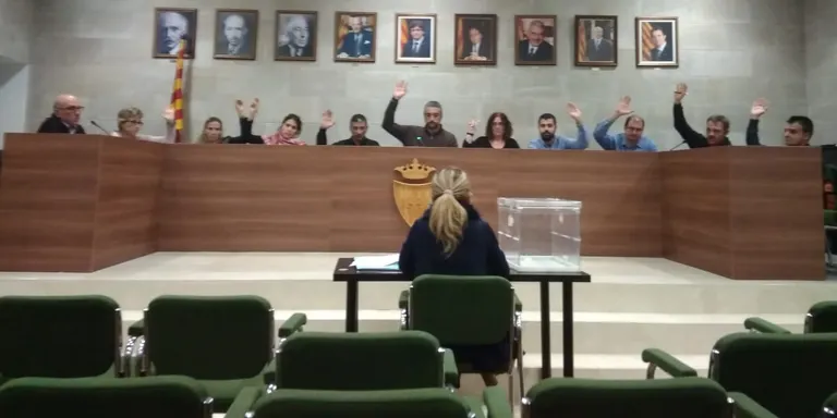 El Ple aprova incrementar les taxes municipals només segons l'IPC