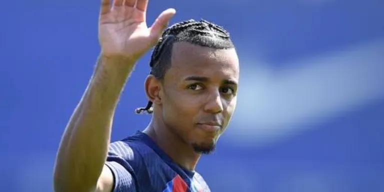 La Lliga canvia d’opinió i admet ara la inscripció de Koundé