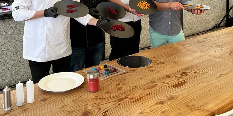 Ivan Pascual: els límits de l’alimentació a través de la realidad aumentada i la impressió 3D