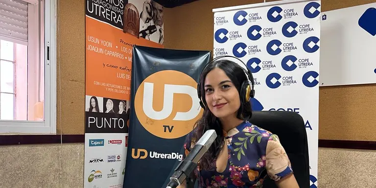 La talentosa pianista utrerana Auxiliadora Caballero nos lleva a la música de la época de los Quintero
