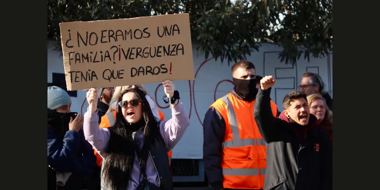 Preacord entre la plantilla i la direcció d'Amazon a Martorelles pel tancament de la planta