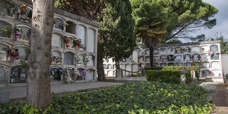 S’estan realitzant obres a la pista municipal i fent millores al cementiri municipal d’Arenys de Munt