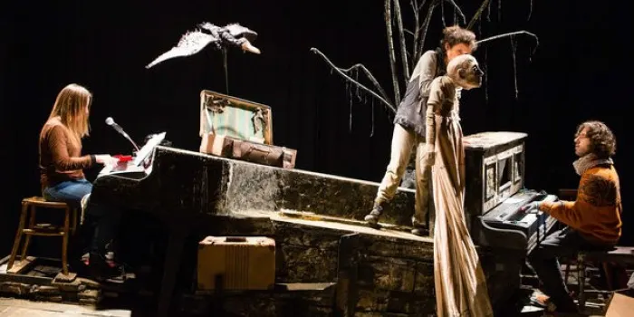 El director arenyenc, Lluís Danés, estrena avui al Mercat de les Flors 'Nàufrags'