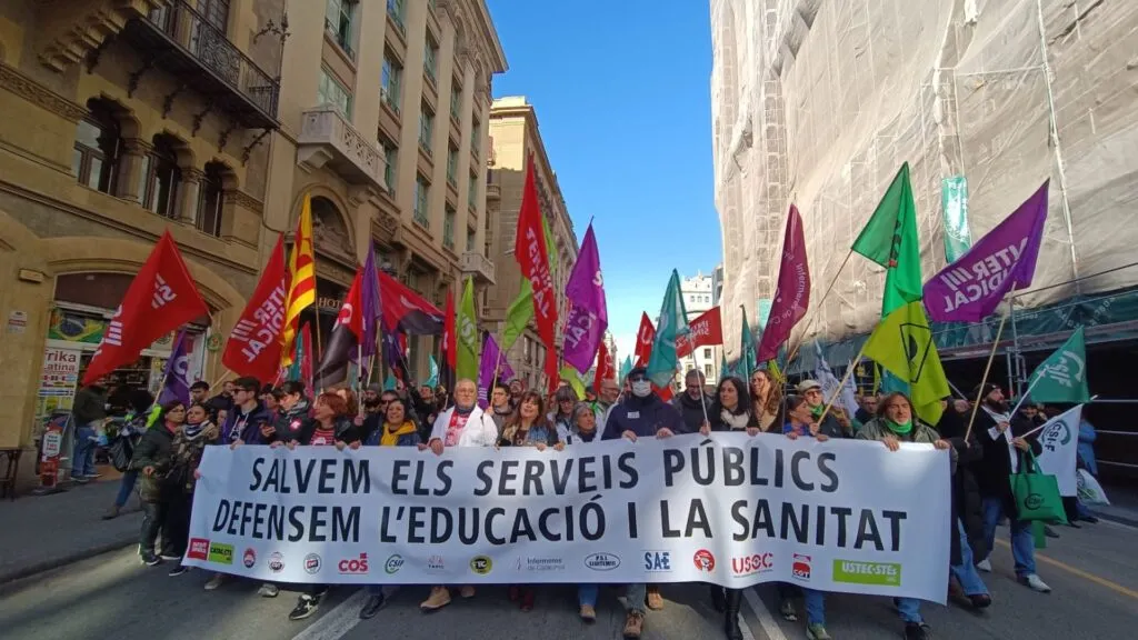 Els professionals de l’àmbit educatiu sorten al carrer en una nova jornada de protestes