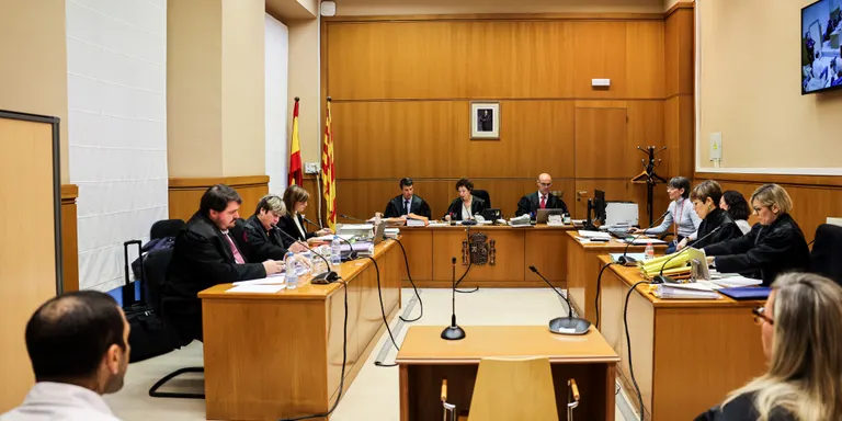 Alves passarà almenys un altre dia a presó perquè no ha pogut pagar la fiança