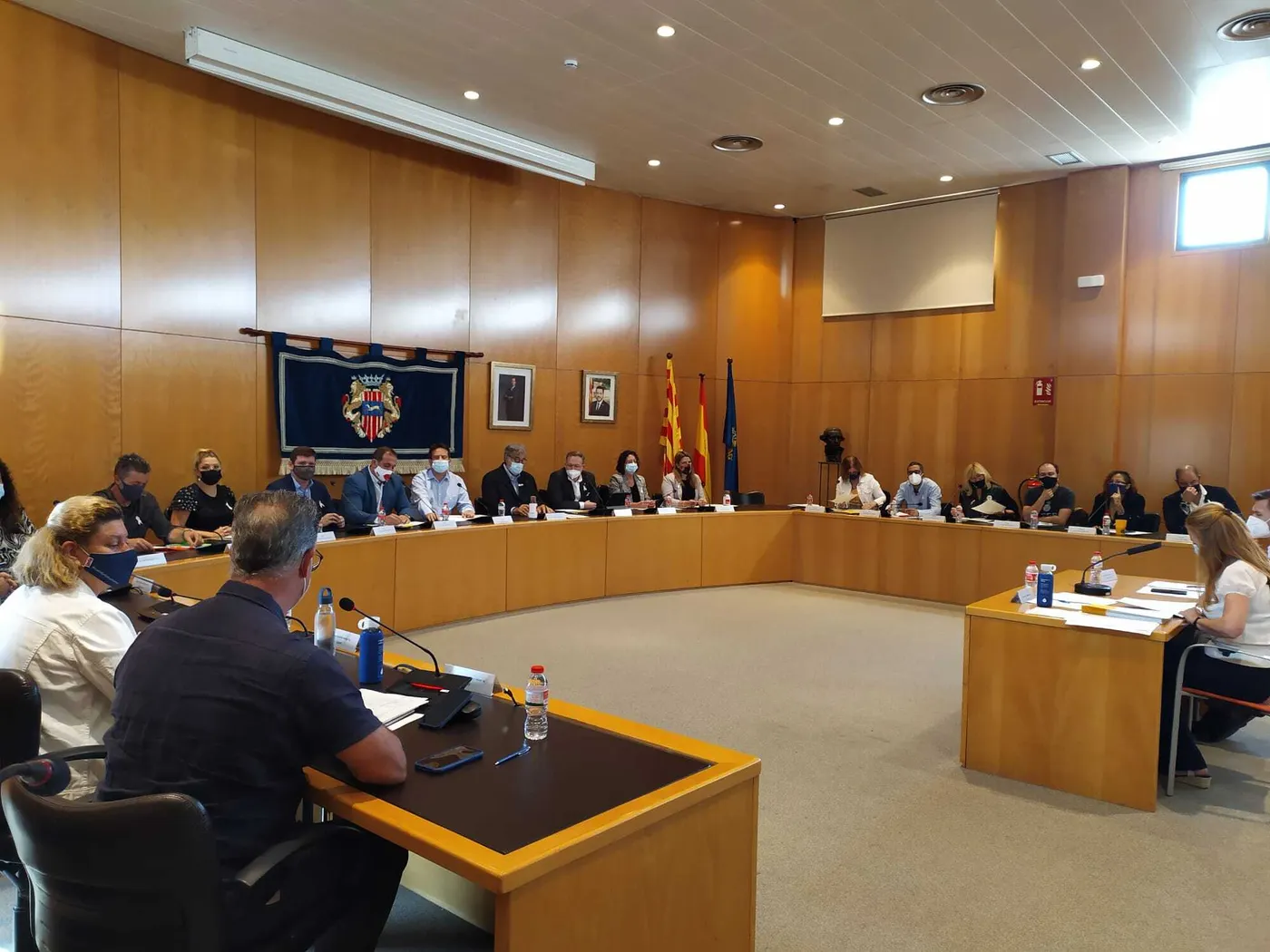 L’Ajuntament de Cambrils aprova el nou cartipàs en el qual no hi consten els dos regidors no adscrits