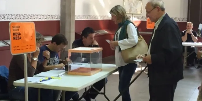 L’Alcaldessa comunica al president i vicepresident de la Generalitat que posa els col•legis electorals a disposició pel referèndum